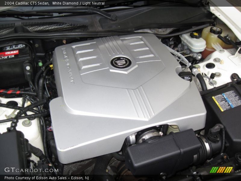 White Diamond / Light Neutral 2004 Cadillac CTS Sedan