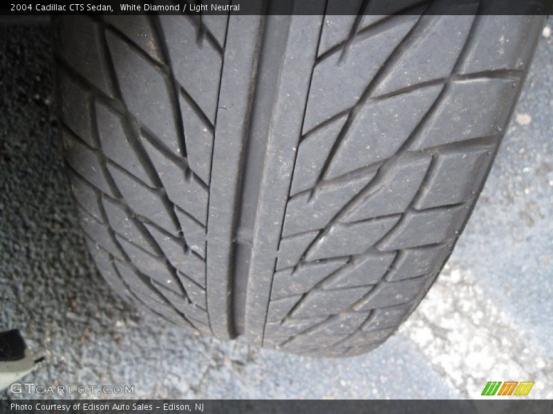 White Diamond / Light Neutral 2004 Cadillac CTS Sedan