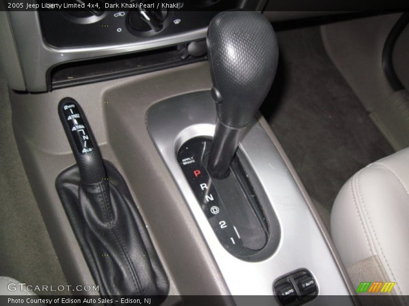 Dark Khaki Pearl / Khaki 2005 Jeep Liberty Limited 4x4
