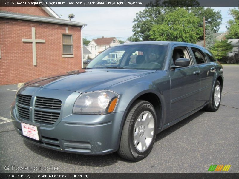 Magnesium Pearlcoat / Dark Slate Gray/Light Graystone 2006 Dodge Magnum
