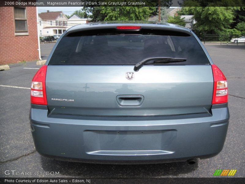 Magnesium Pearlcoat / Dark Slate Gray/Light Graystone 2006 Dodge Magnum