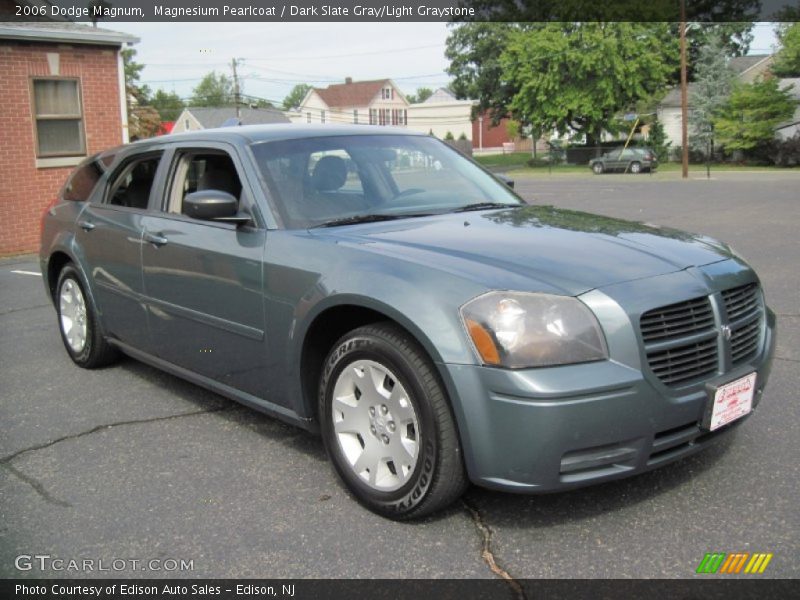 Magnesium Pearlcoat / Dark Slate Gray/Light Graystone 2006 Dodge Magnum