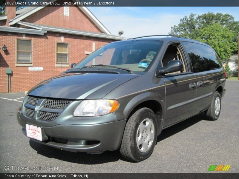 Onyx Green Pearl / Sandstone 2002 Dodge Grand Caravan SE
