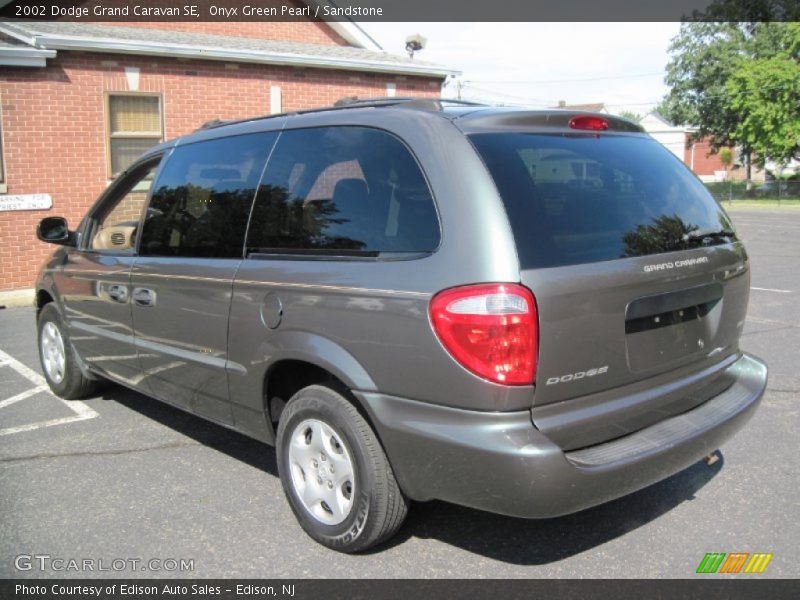 Onyx Green Pearl / Sandstone 2002 Dodge Grand Caravan SE