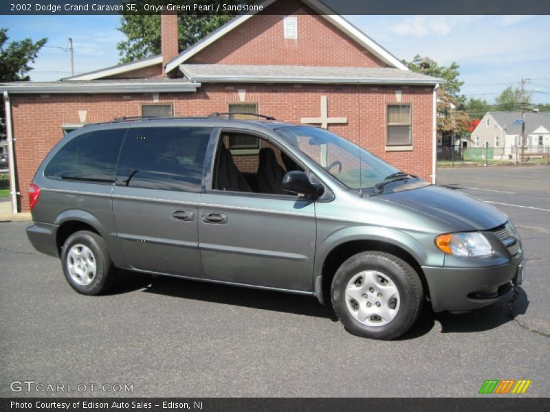 Onyx Green Pearl / Sandstone 2002 Dodge Grand Caravan SE