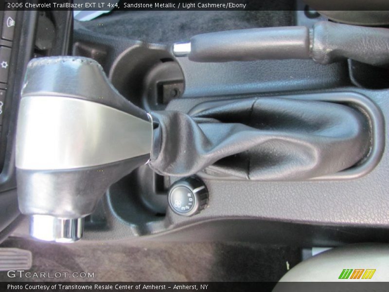 Sandstone Metallic / Light Cashmere/Ebony 2006 Chevrolet TrailBlazer EXT LT 4x4