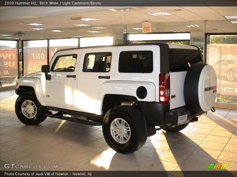 Birch White / Light Cashmere/Ebony 2009 Hummer H3