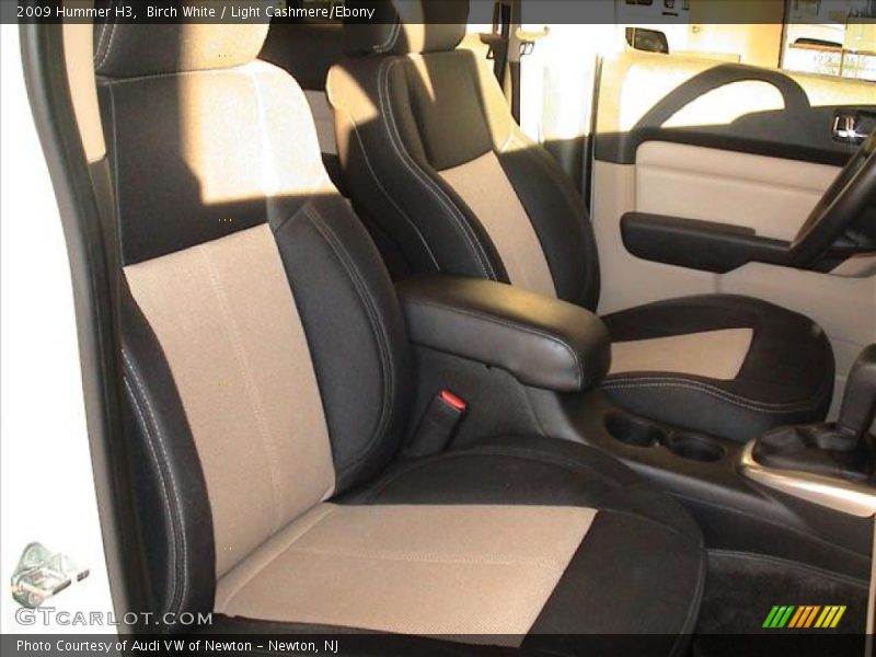 Birch White / Light Cashmere/Ebony 2009 Hummer H3