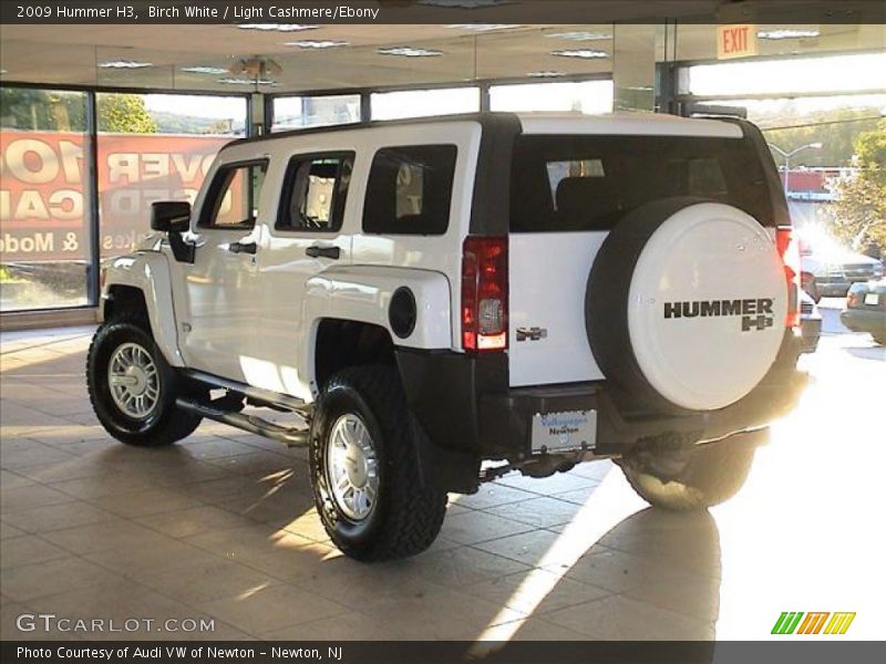 Birch White / Light Cashmere/Ebony 2009 Hummer H3