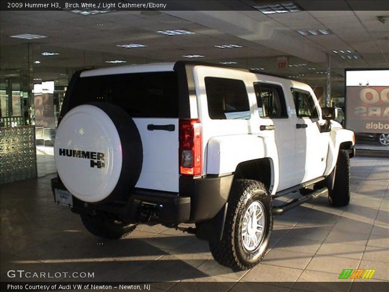 Birch White / Light Cashmere/Ebony 2009 Hummer H3