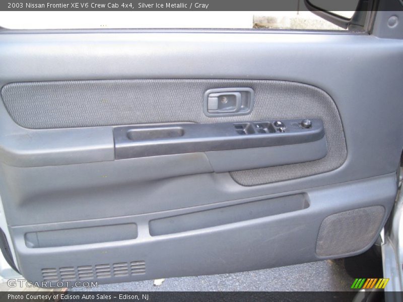 Silver Ice Metallic / Gray 2003 Nissan Frontier XE V6 Crew Cab 4x4