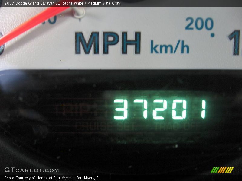 Stone White / Medium Slate Gray 2007 Dodge Grand Caravan SE