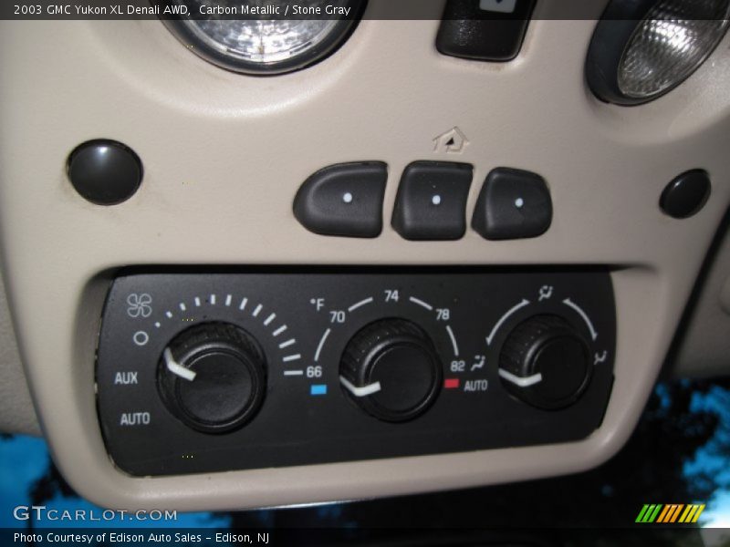 Carbon Metallic / Stone Gray 2003 GMC Yukon XL Denali AWD