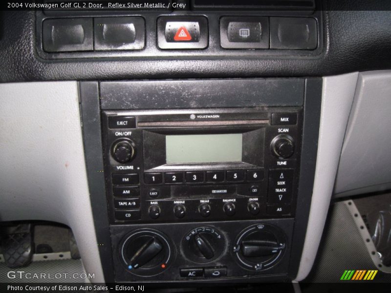 Reflex Silver Metallic / Grey 2004 Volkswagen Golf GL 2 Door