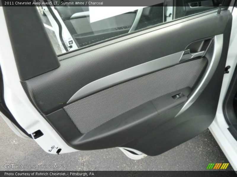 Summit White / Charcoal 2011 Chevrolet Aveo Aveo5 LT