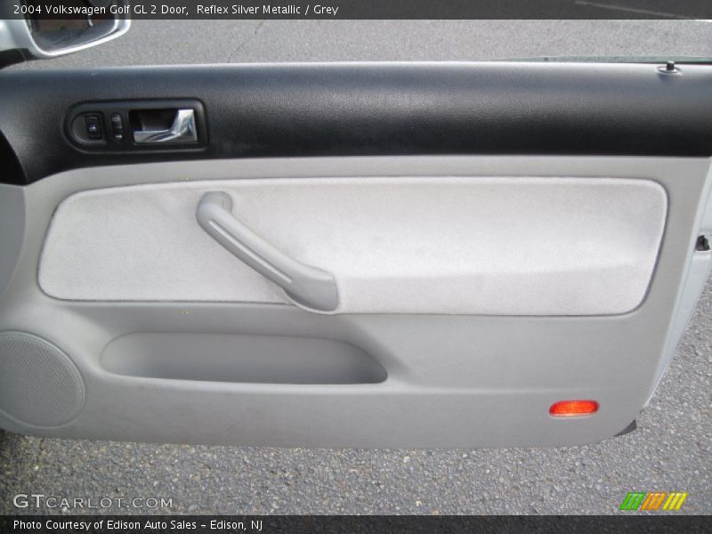 Reflex Silver Metallic / Grey 2004 Volkswagen Golf GL 2 Door