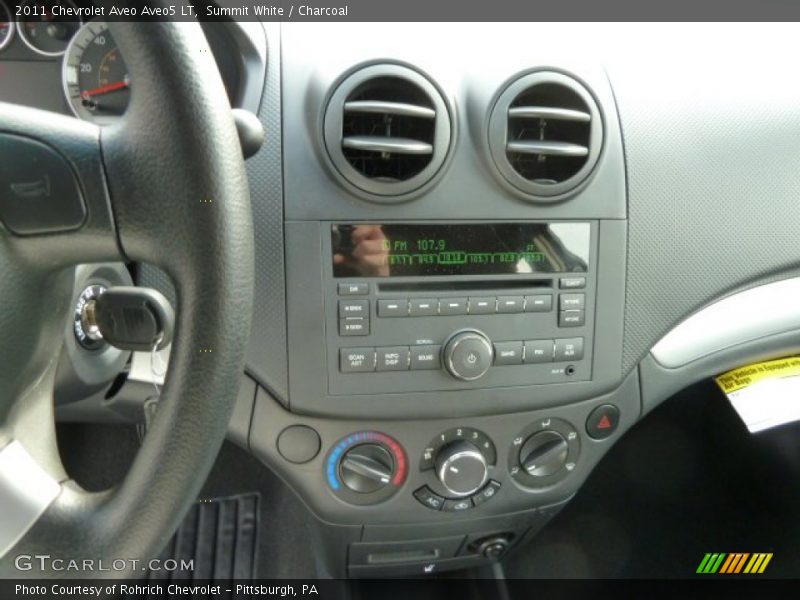 Summit White / Charcoal 2011 Chevrolet Aveo Aveo5 LT