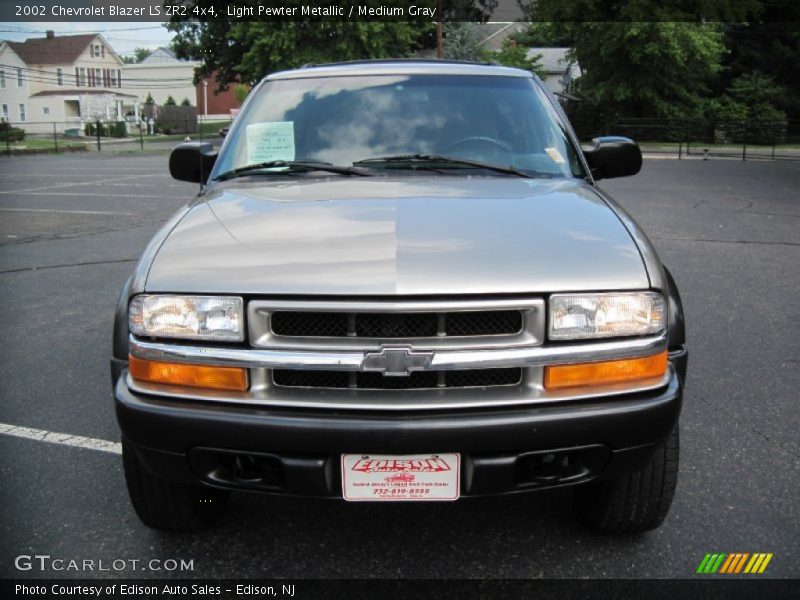 Light Pewter Metallic / Medium Gray 2002 Chevrolet Blazer LS ZR2 4x4