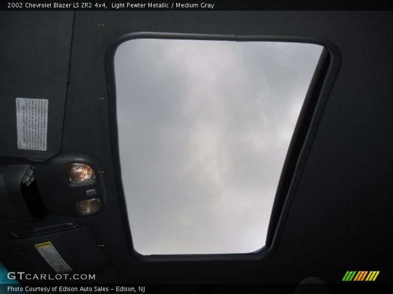 Light Pewter Metallic / Medium Gray 2002 Chevrolet Blazer LS ZR2 4x4