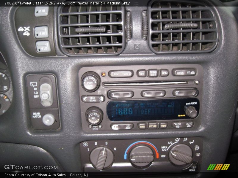 Controls of 2002 Blazer LS ZR2 4x4