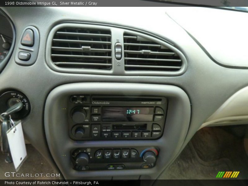 Silver Metallic / Gray 1998 Oldsmobile Intrigue GL
