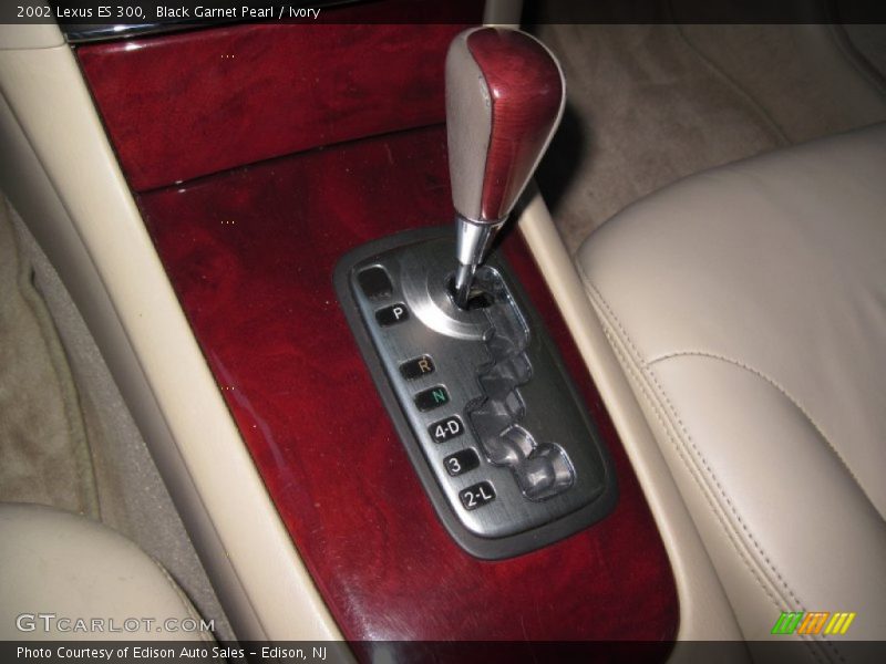 Black Garnet Pearl / Ivory 2002 Lexus ES 300