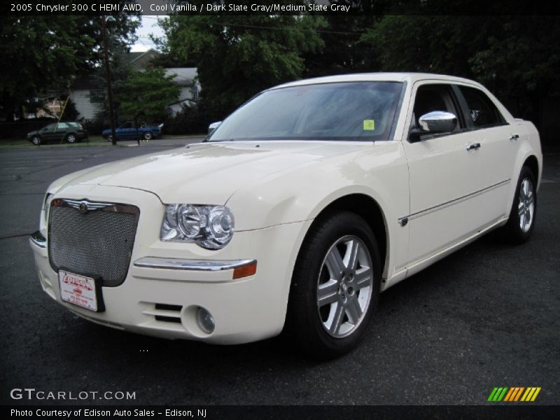 Cool Vanilla / Dark Slate Gray/Medium Slate Gray 2005 Chrysler 300 C HEMI AWD