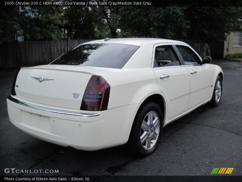 Cool Vanilla / Dark Slate Gray/Medium Slate Gray 2005 Chrysler 300 C HEMI AWD