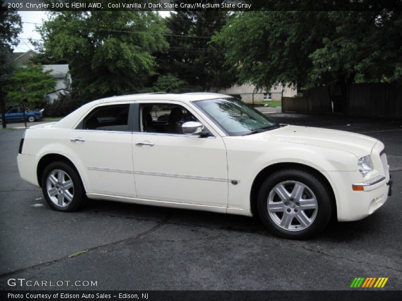 Cool Vanilla / Dark Slate Gray/Medium Slate Gray 2005 Chrysler 300 C HEMI AWD
