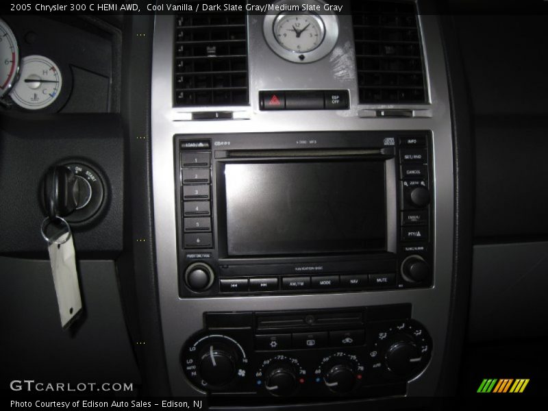 Cool Vanilla / Dark Slate Gray/Medium Slate Gray 2005 Chrysler 300 C HEMI AWD