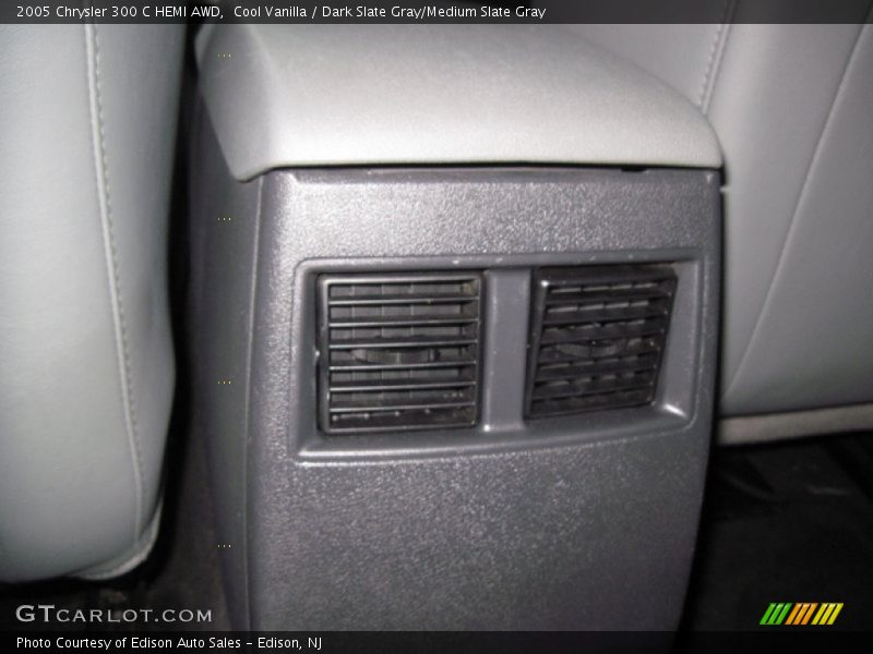 Cool Vanilla / Dark Slate Gray/Medium Slate Gray 2005 Chrysler 300 C HEMI AWD