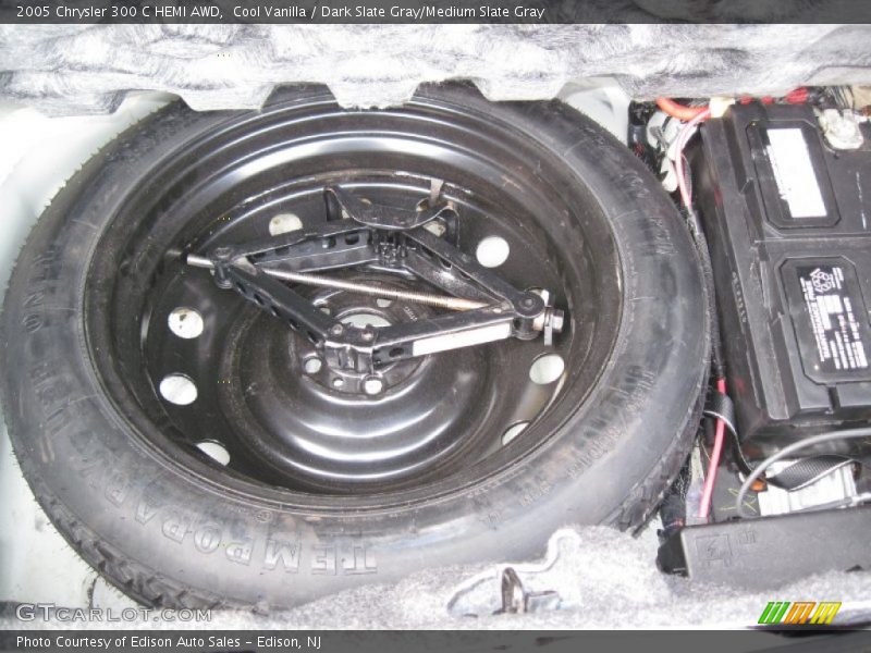 Tool Kit of 2005 300 C HEMI AWD