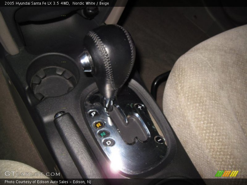 Nordic White / Beige 2005 Hyundai Santa Fe LX 3.5 4WD