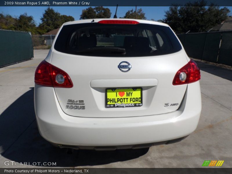 Phantom White / Gray 2009 Nissan Rogue S AWD