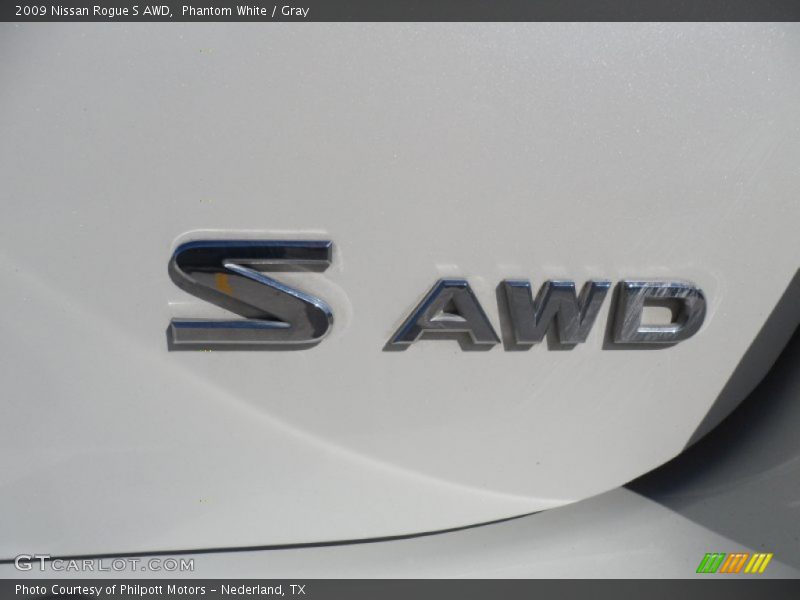 Phantom White / Gray 2009 Nissan Rogue S AWD