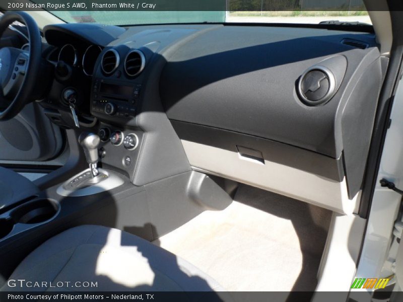 Phantom White / Gray 2009 Nissan Rogue S AWD