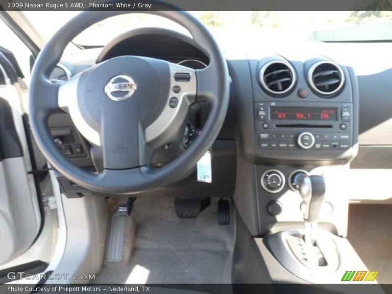 Phantom White / Gray 2009 Nissan Rogue S AWD