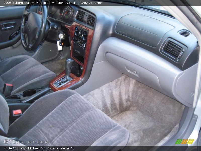  2004 Legacy L Sedan Gray Moquette Interior