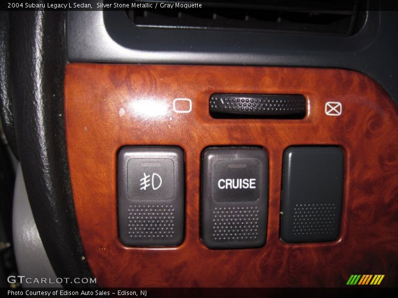 Silver Stone Metallic / Gray Moquette 2004 Subaru Legacy L Sedan