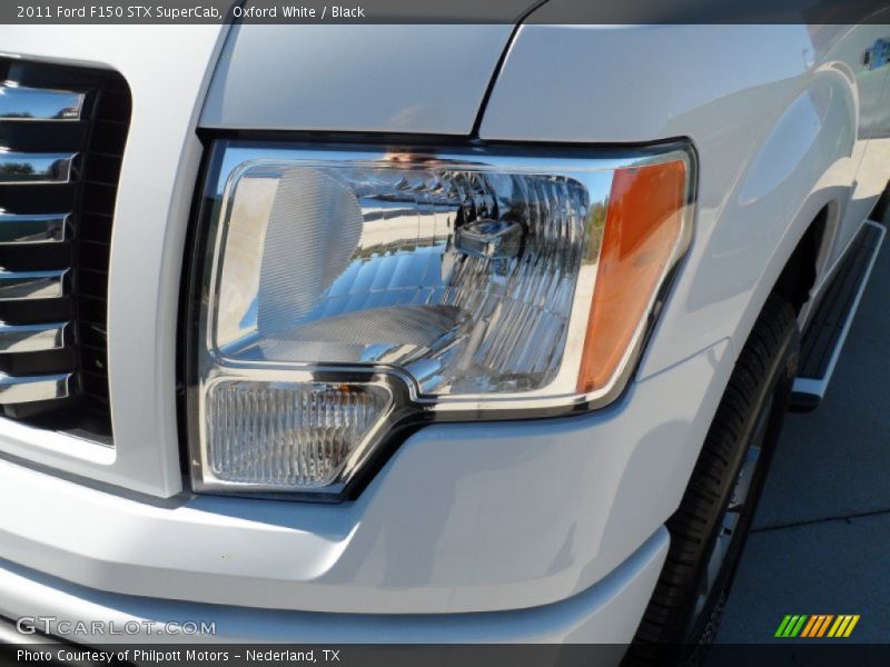 Oxford White / Black 2011 Ford F150 STX SuperCab