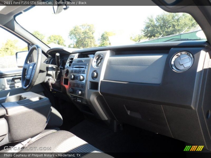 Oxford White / Black 2011 Ford F150 STX SuperCab