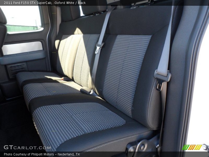 Oxford White / Black 2011 Ford F150 STX SuperCab