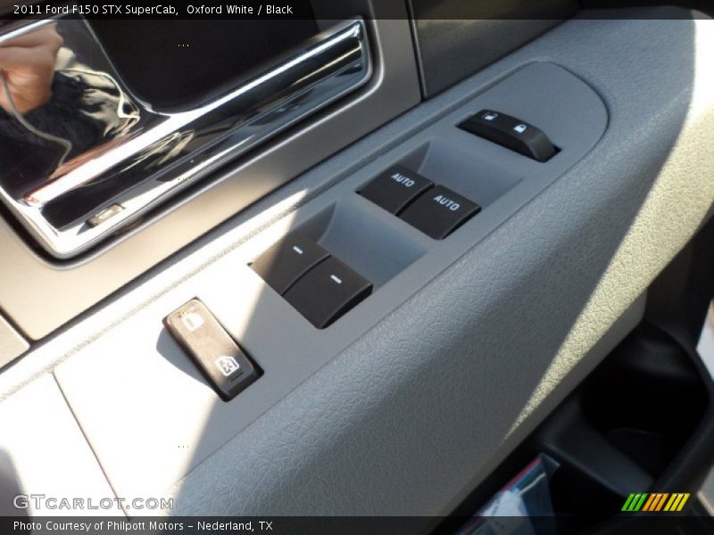 Oxford White / Black 2011 Ford F150 STX SuperCab