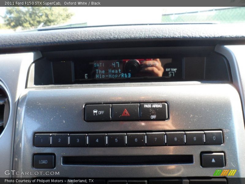 Oxford White / Black 2011 Ford F150 STX SuperCab
