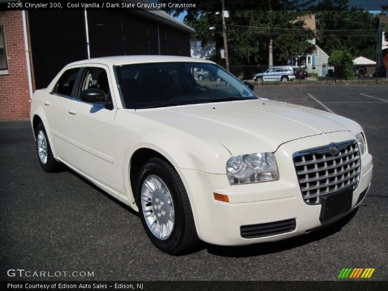 Cool Vanilla / Dark Slate Gray/Light Graystone 2006 Chrysler 300