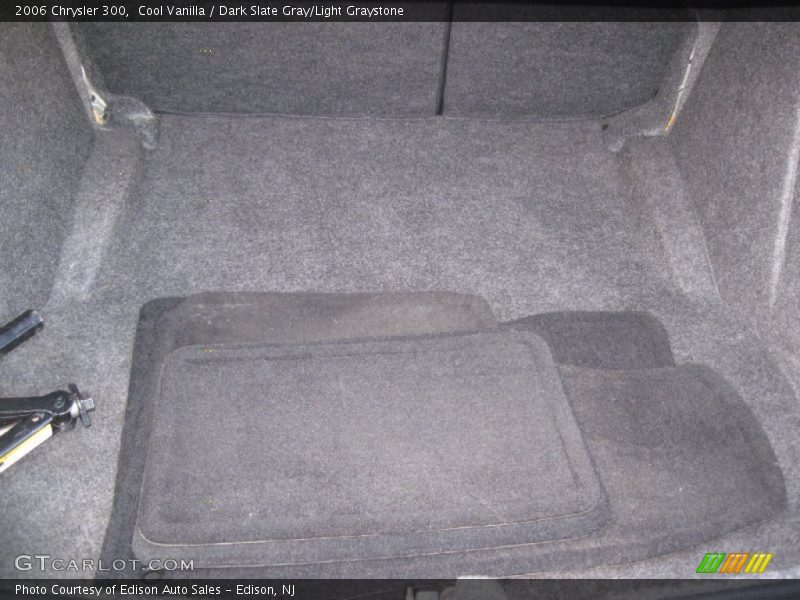Cool Vanilla / Dark Slate Gray/Light Graystone 2006 Chrysler 300