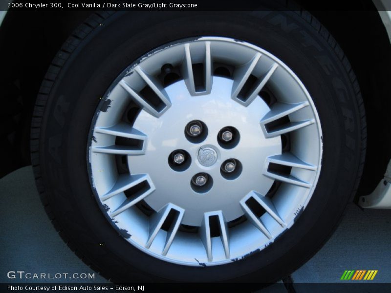 Cool Vanilla / Dark Slate Gray/Light Graystone 2006 Chrysler 300
