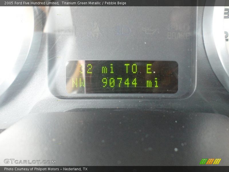 Titanium Green Metallic / Pebble Beige 2005 Ford Five Hundred Limited