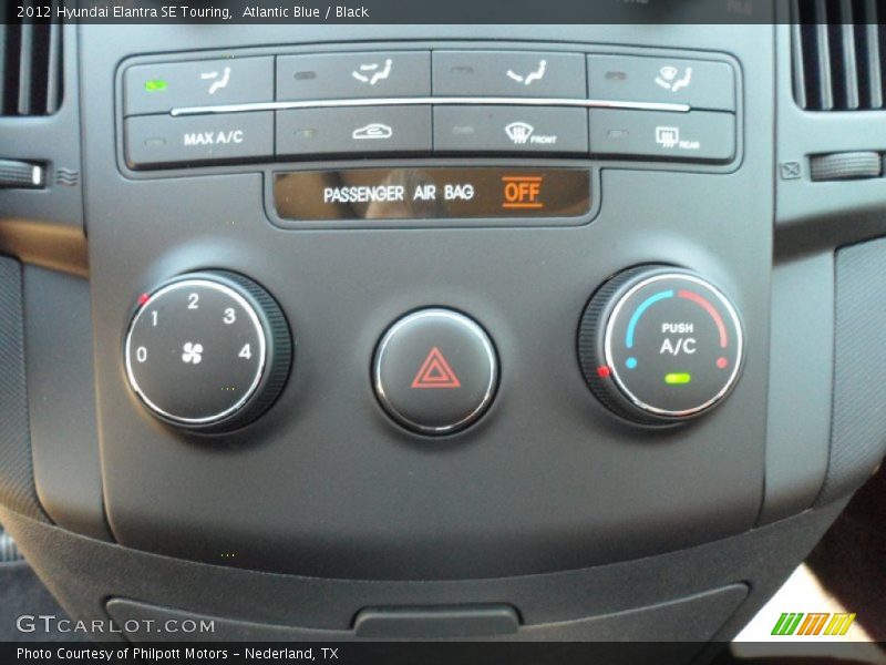 Controls of 2012 Elantra SE Touring