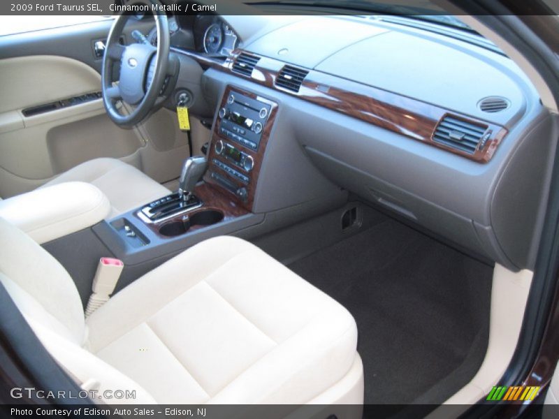 Cinnamon Metallic / Camel 2009 Ford Taurus SEL